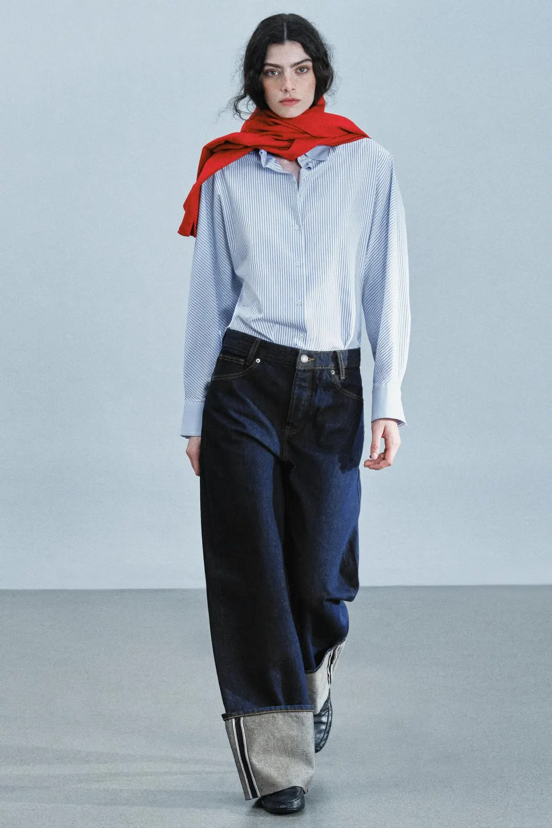 Джинсы ZW Collection с низкой посадкой и отворотами, Zara