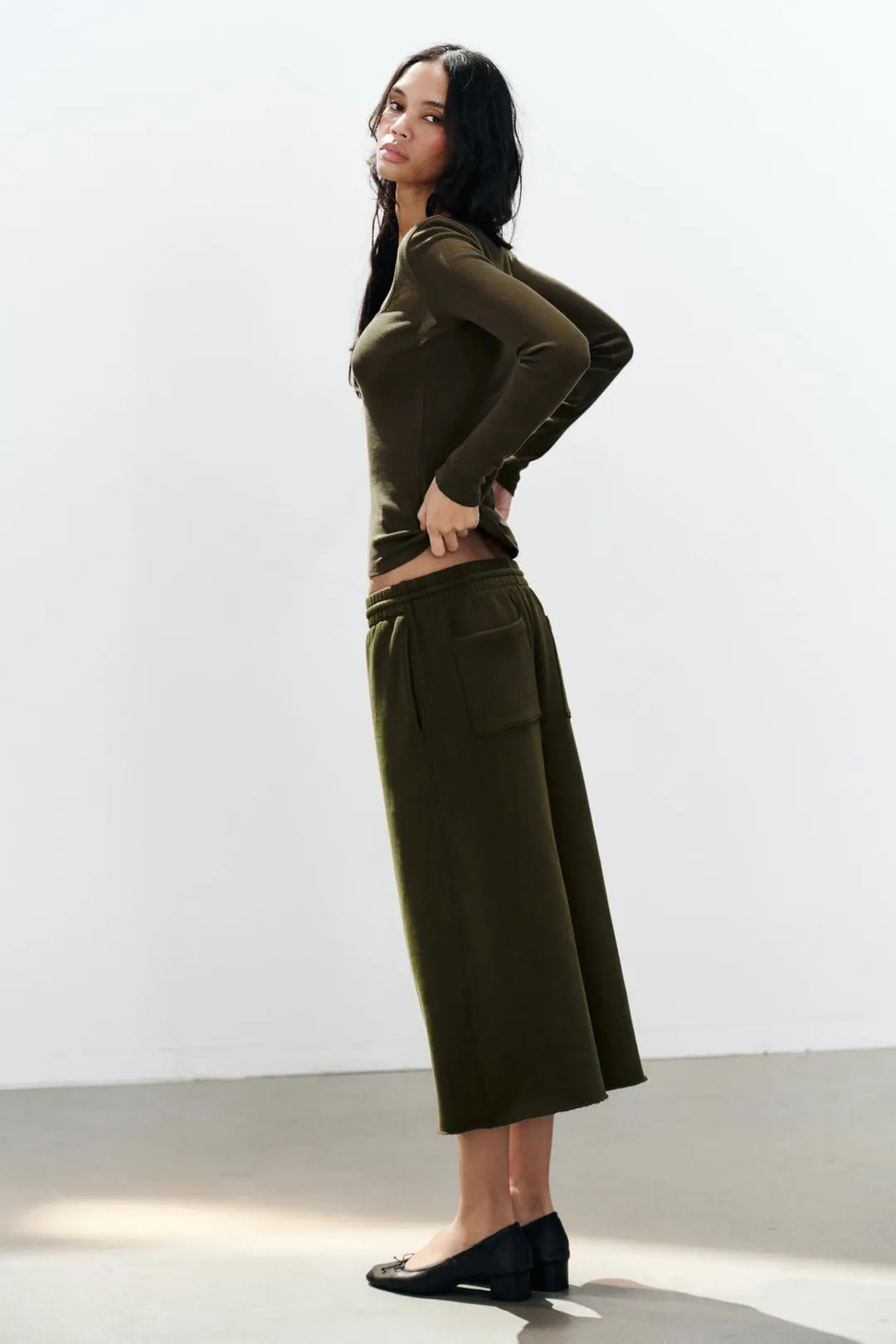 Удлиненные плюшевые бермуды, Zara