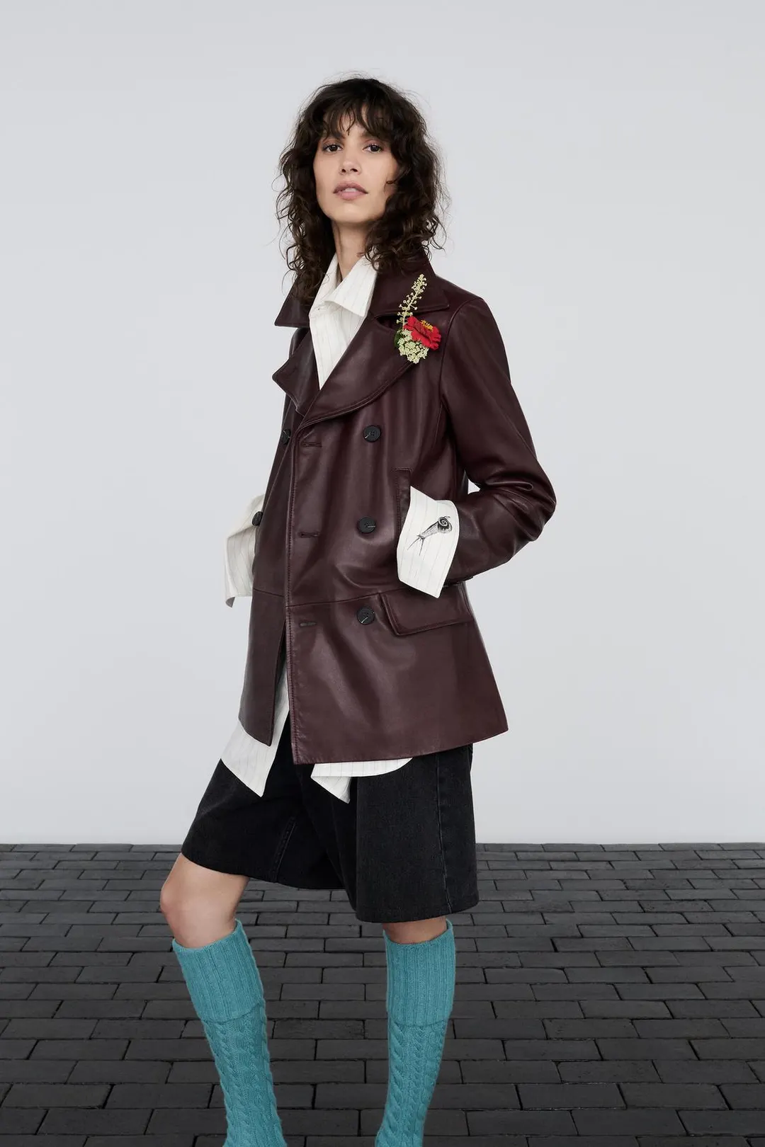 Пальто длины три четверти из 100% кожи, Zara