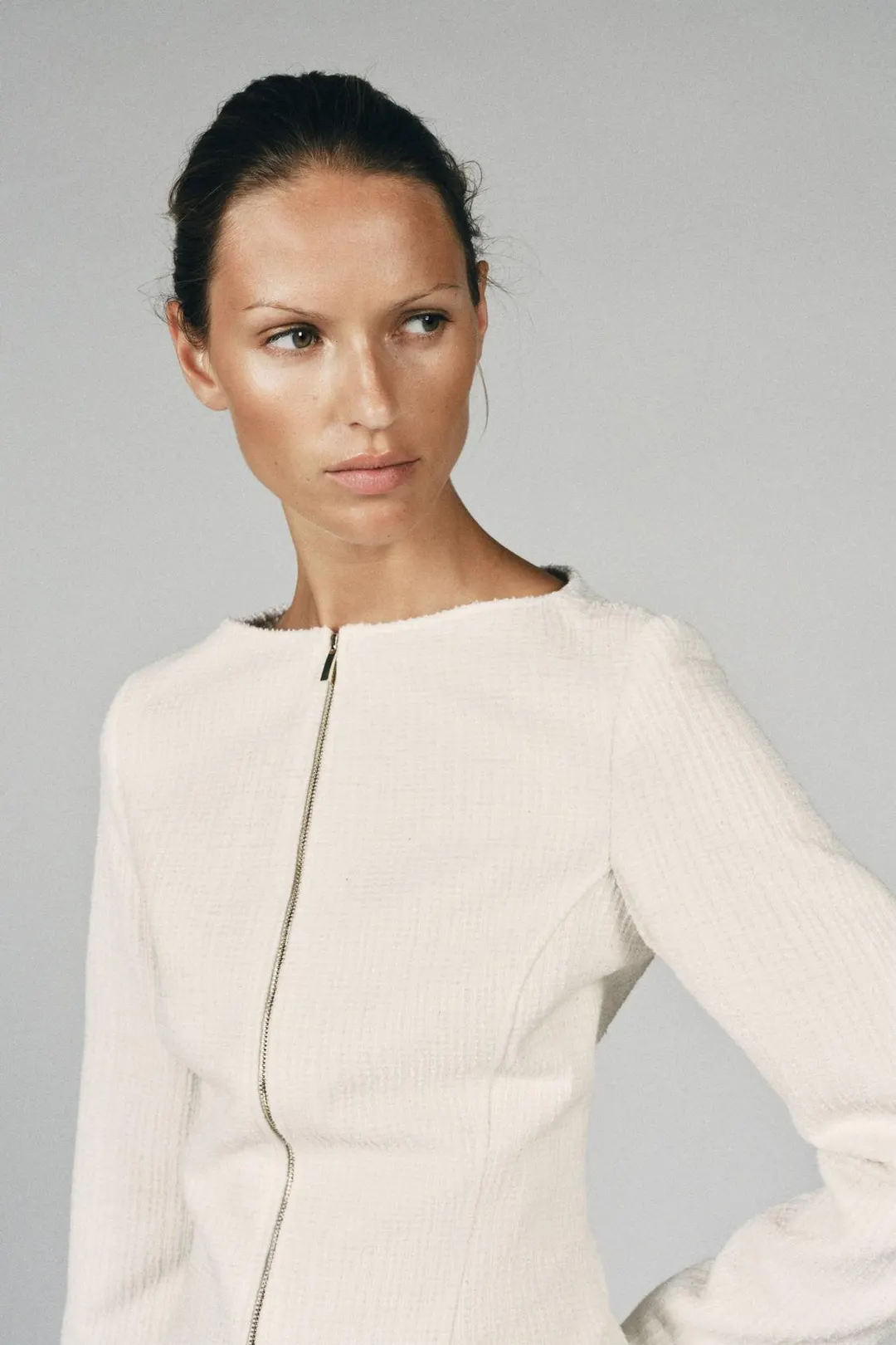 Блейзер структурный с вырезом лодочкой, Zara