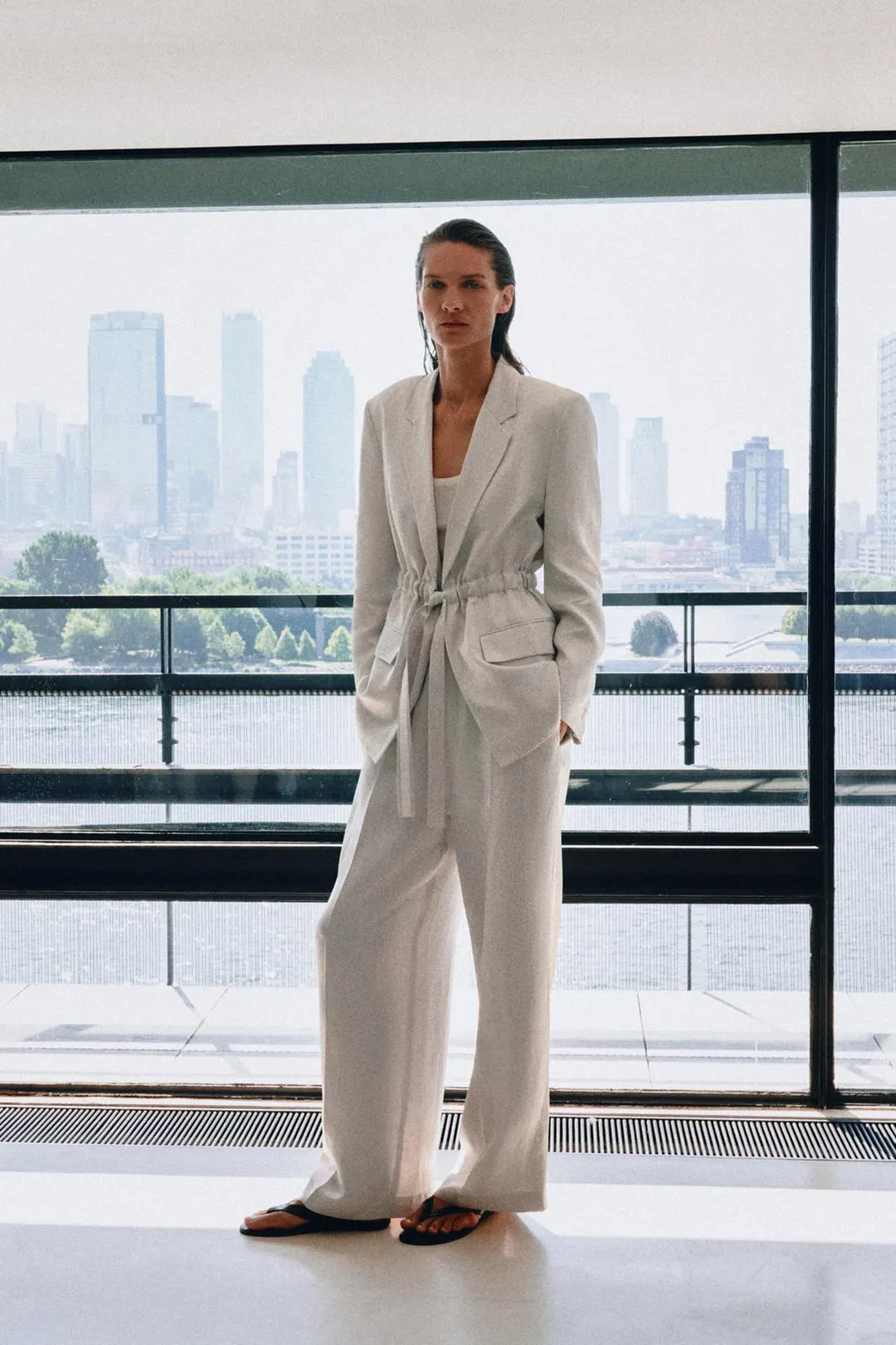 Струящиеся брюки ZW Collection, Zara