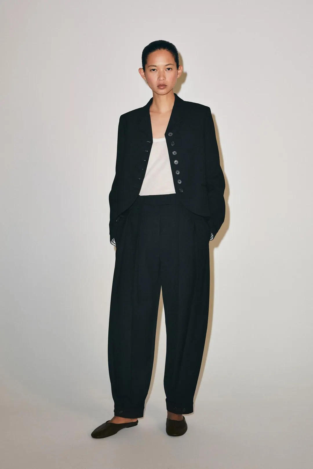 Блейзер прямого кроя на пуговицах ZW Collection, Zara