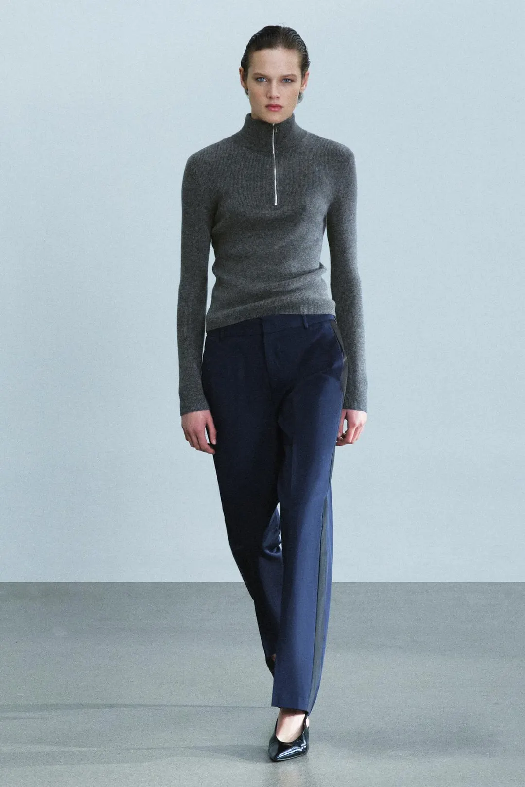 Брюки ZW Collection с контрастными лампасами, Zara