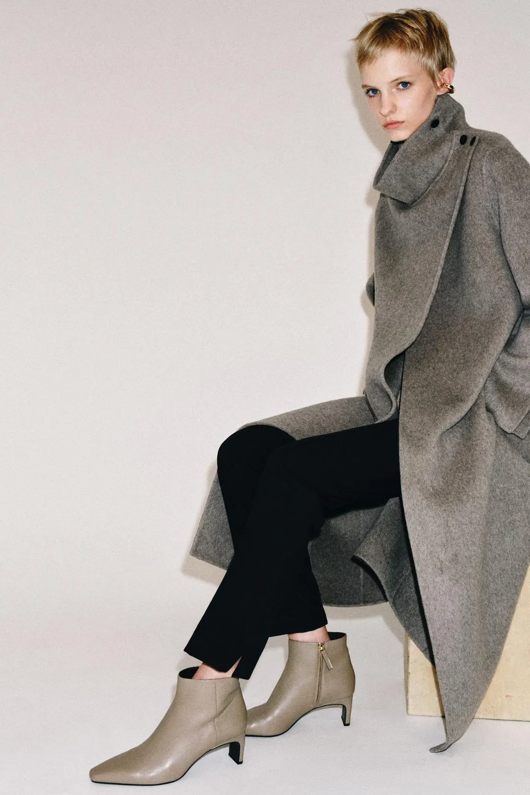 Ботильоны из кожи на каблуке kitten heel, Zara