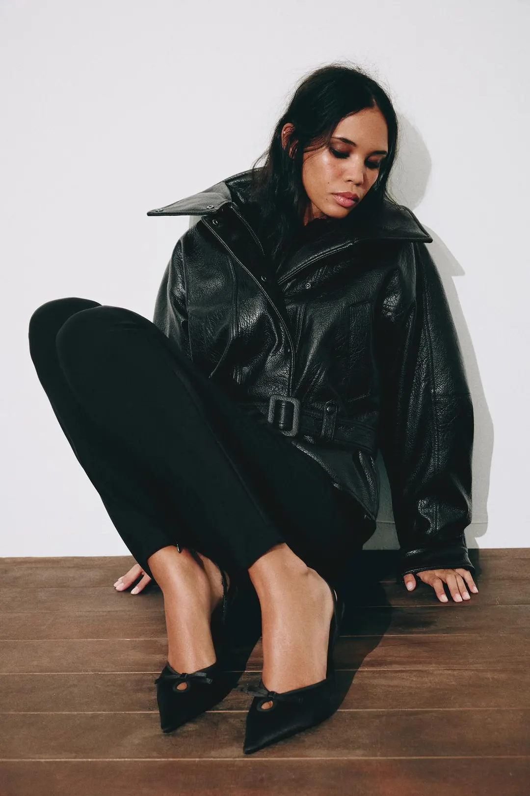 Туфли на каблуке с атласным эффектом и бантом, Zara