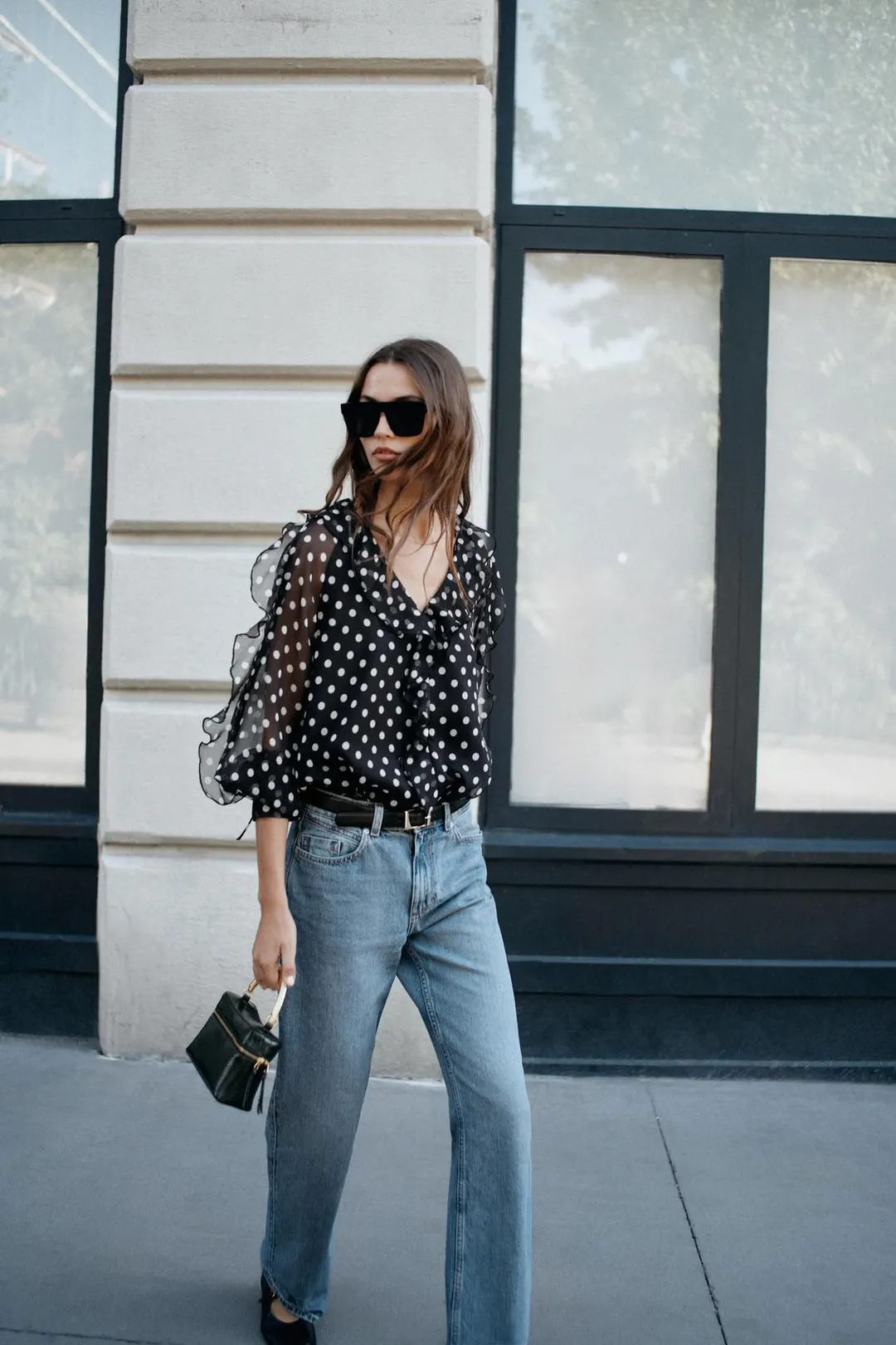 Блузка в горошек с оборками, Zara