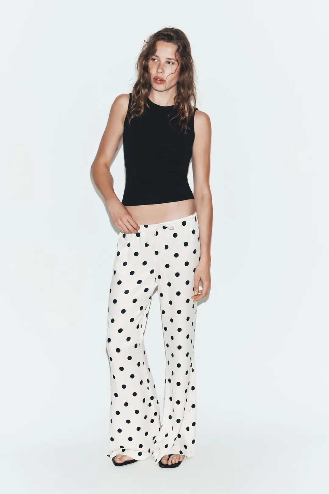 Брюки атласные в горошек на кулиске, Zara