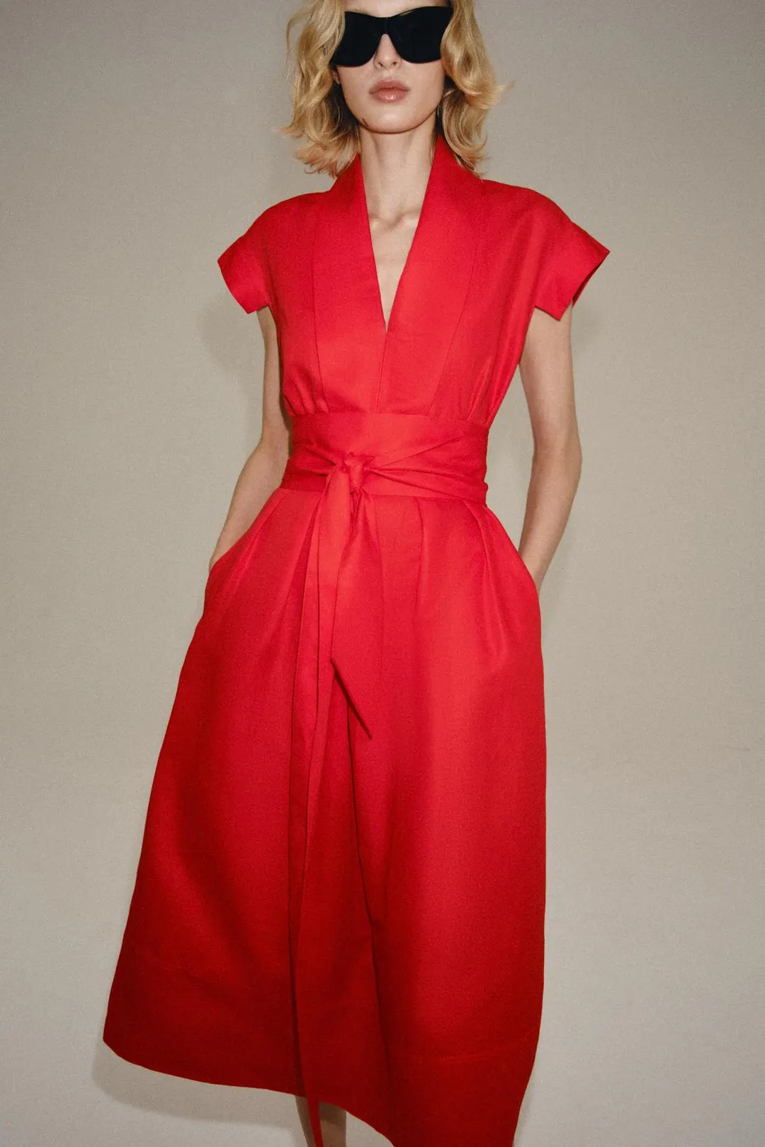 Платье миди из смесового льна ZW Collection, Zara