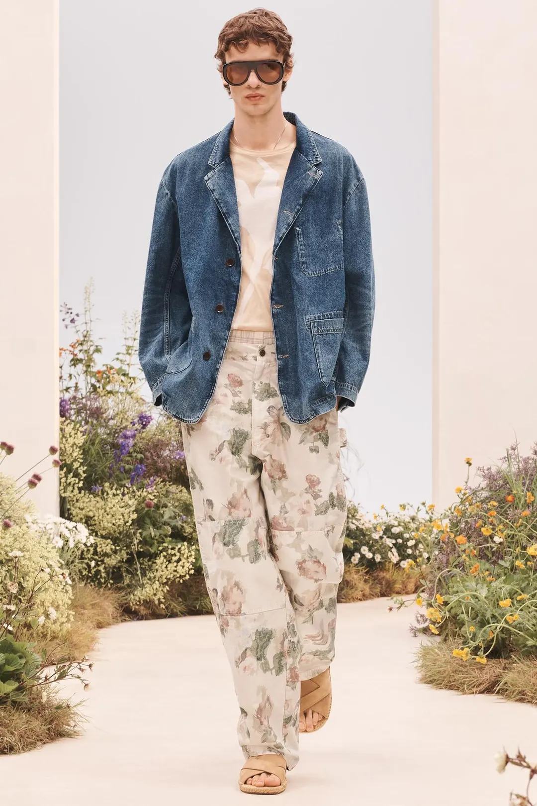 Футболка с цветочным принтом, Zara