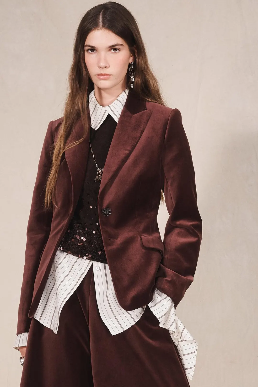 Блейзер бархатный с пуговицей-украшением Limited Edition, Zara