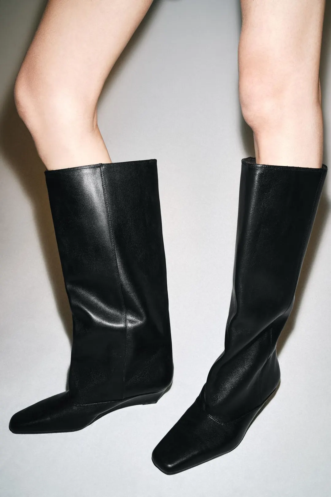 Сапоги из кожи на танкетке, Zara