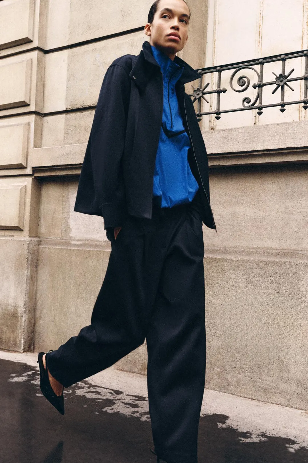 Брюки со складками ZW Collection, Zara