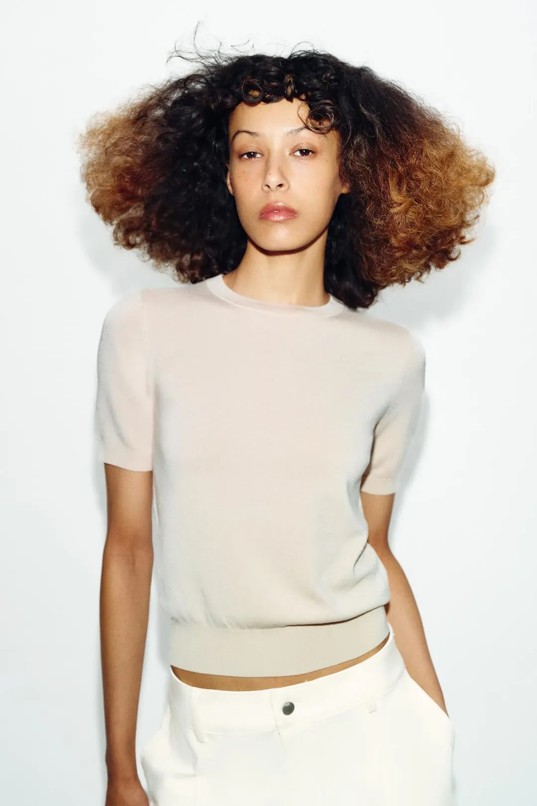 Базовый однотонный вязаный топ с короткими рукавами, Zara