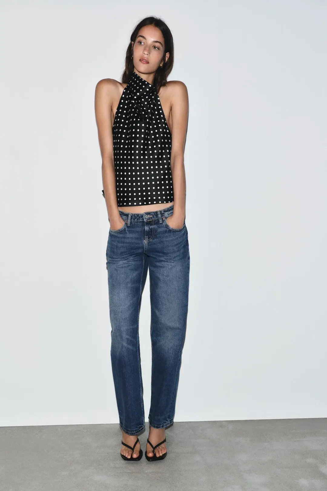 Атласный топ с бретелью халтер, Zara