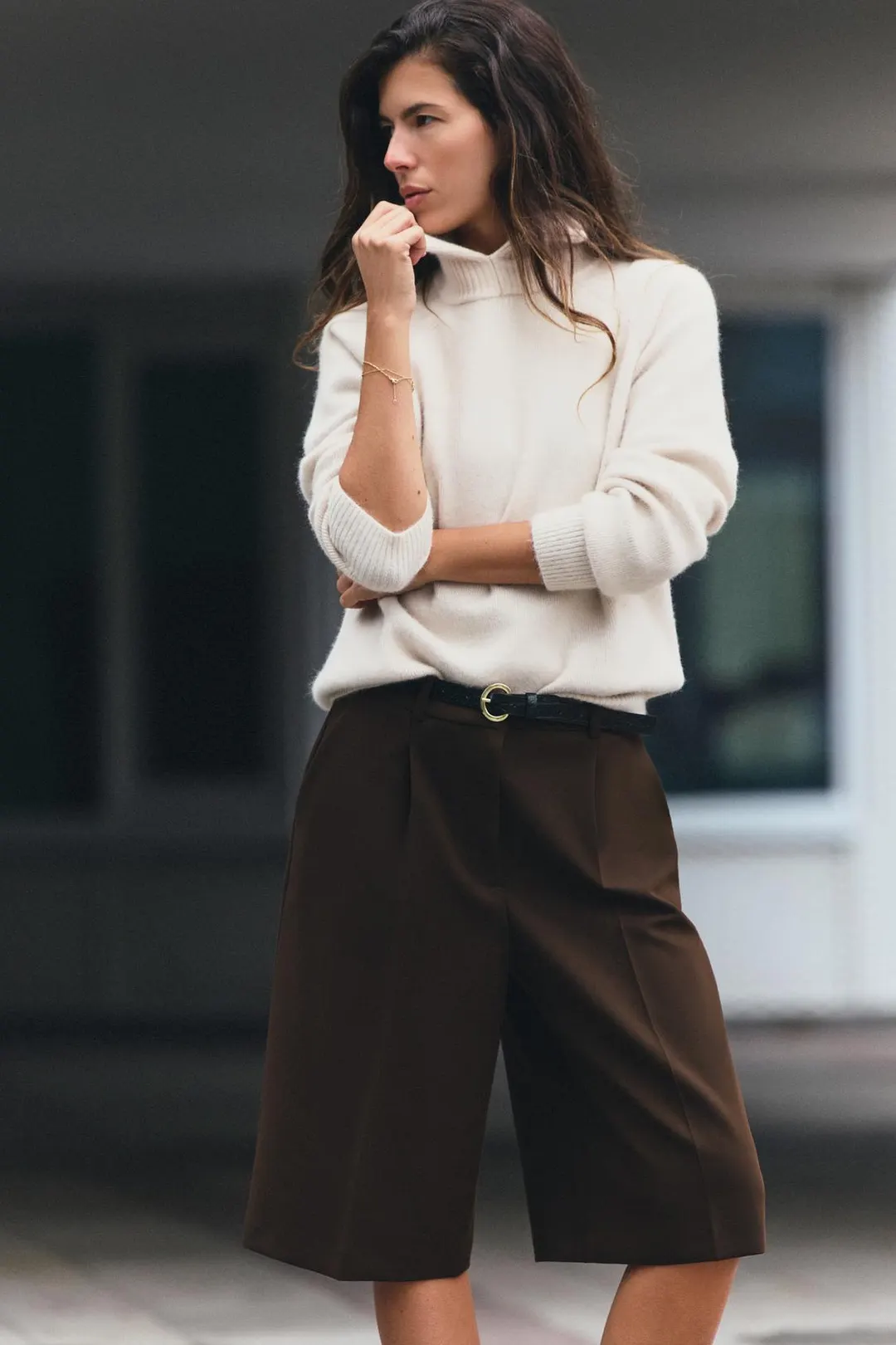 Удлиненные бермуды с ремнем, Zara