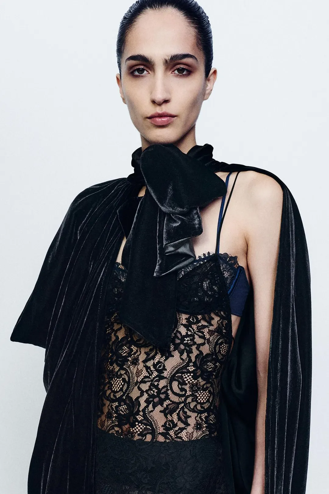 Бархатная накидка с бантом ZW Collection, Zara