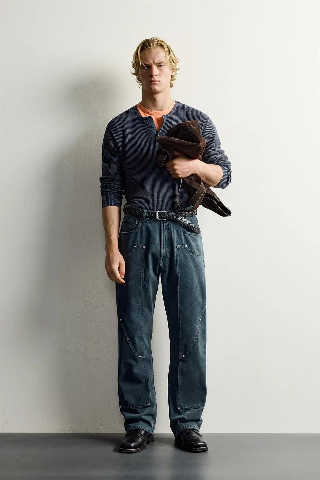 Джинсы свободного кроя с заклепками, Zara