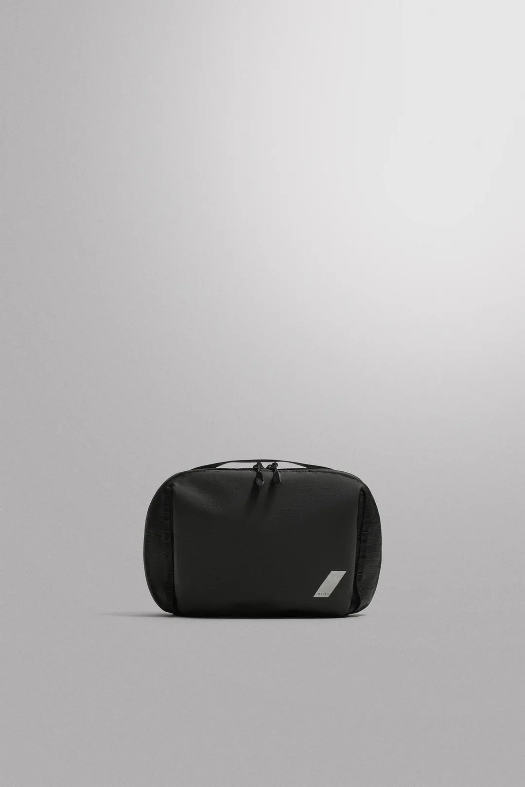 Спортивный несессер, Zara