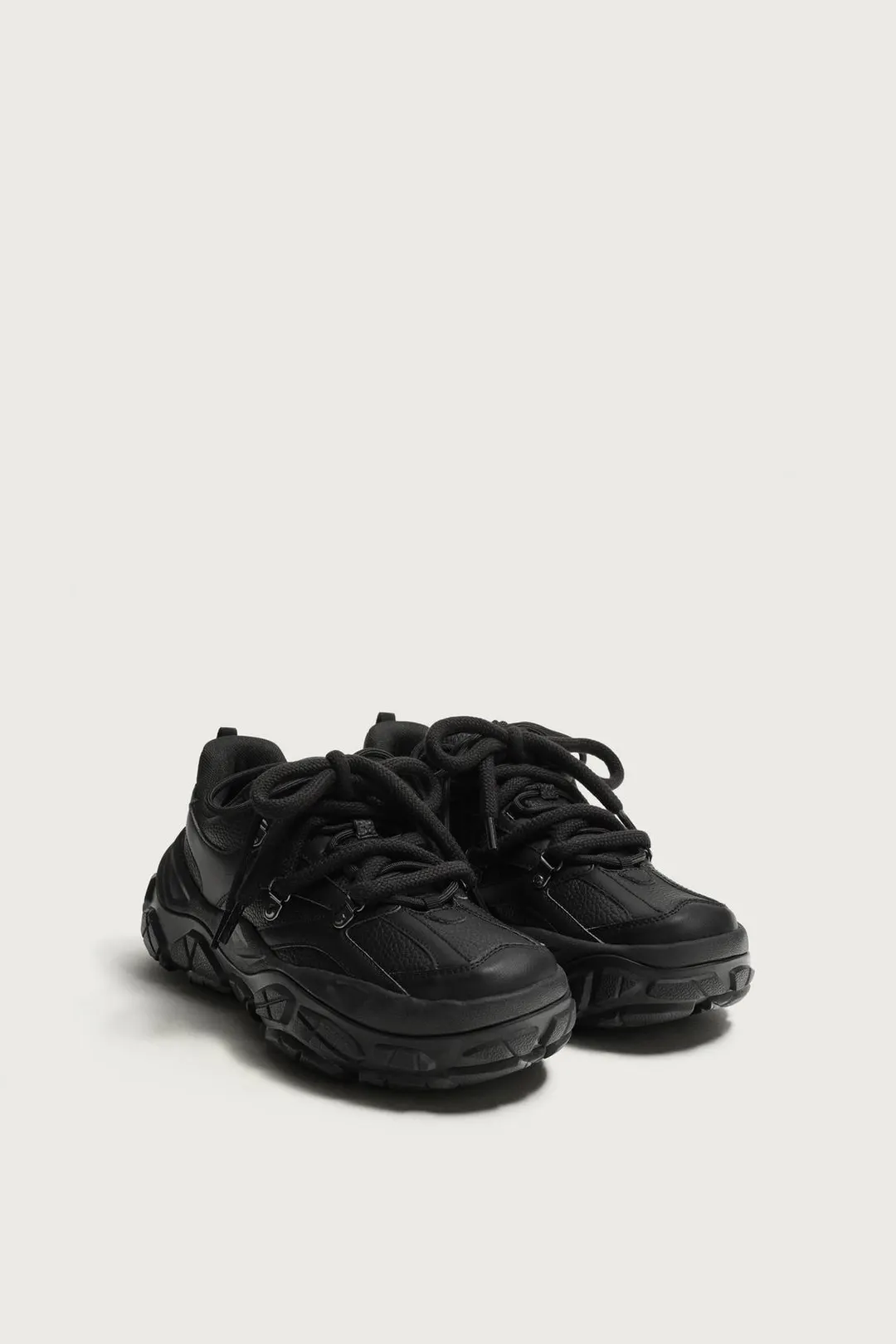Кроссовки на массивной подошве, Zara
