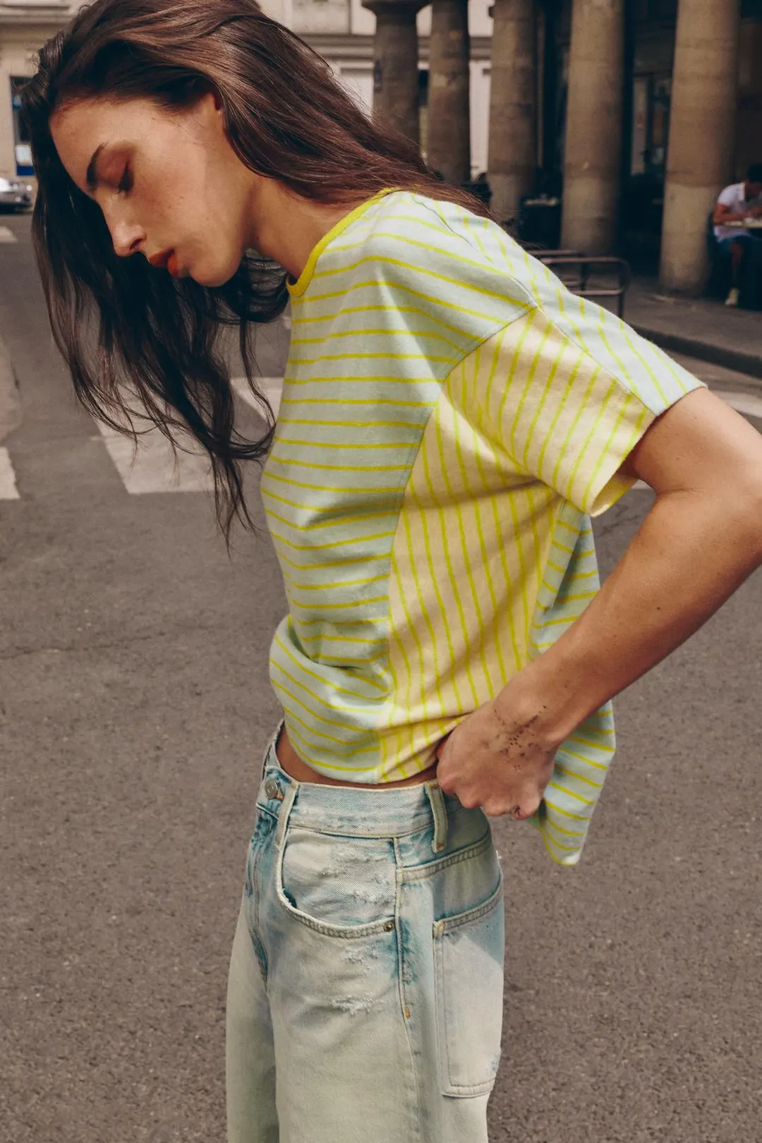 Футболка в полоску из хлопка и льна, Zara