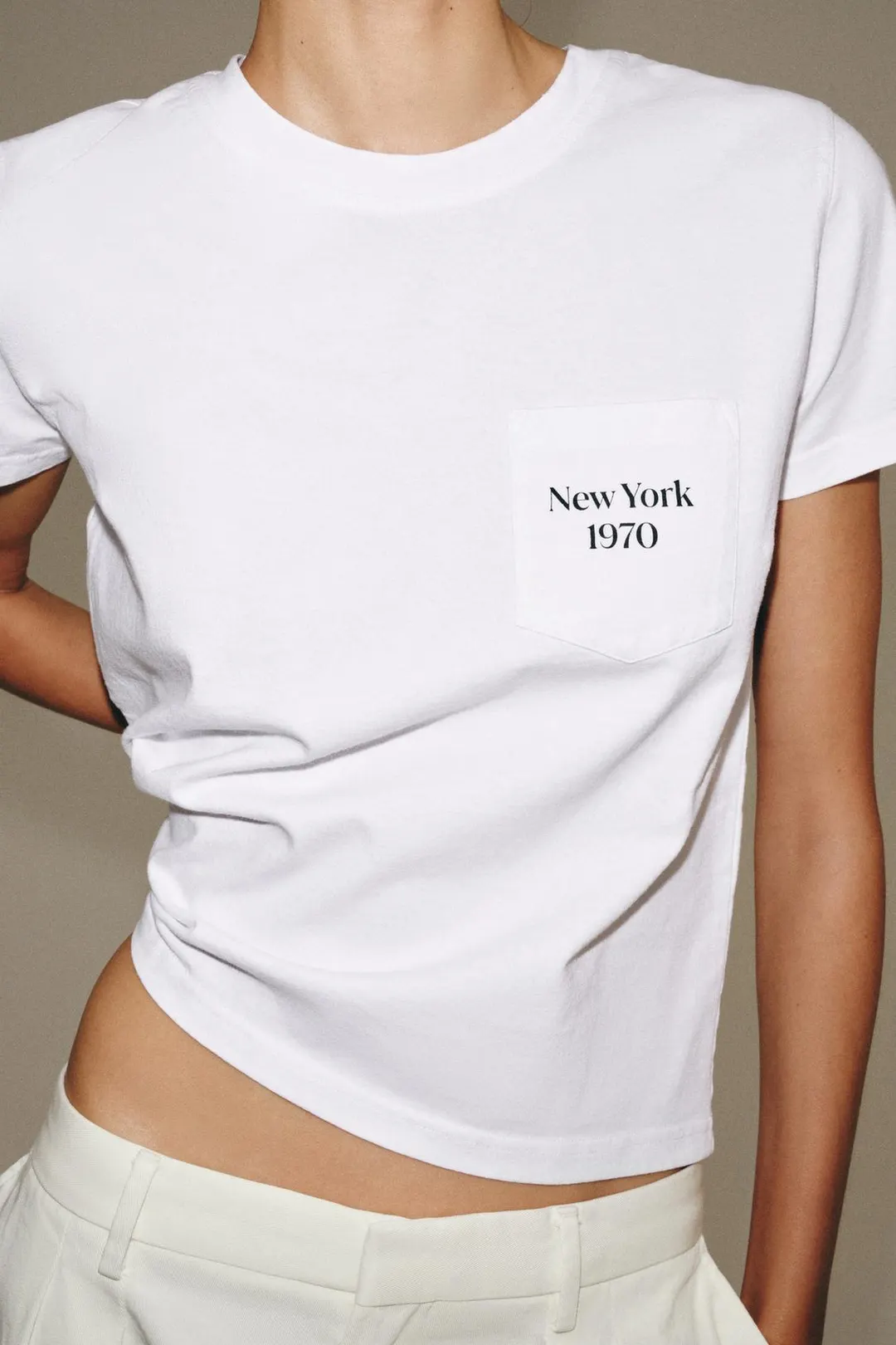 Футболка с карманом и надписью, Zara