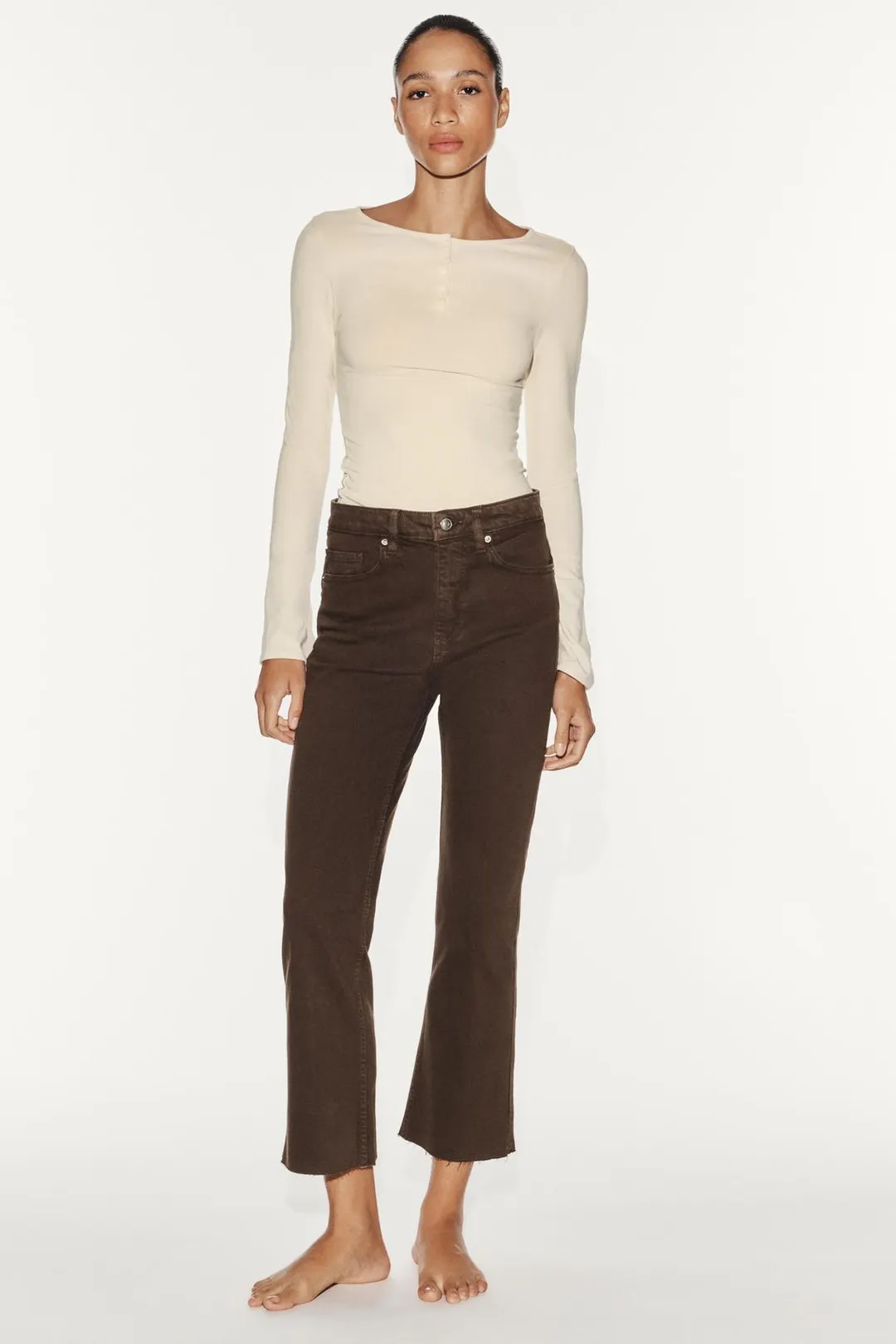 Укороченные расклешенные джинсы с высокой посадкой TRF, Zara