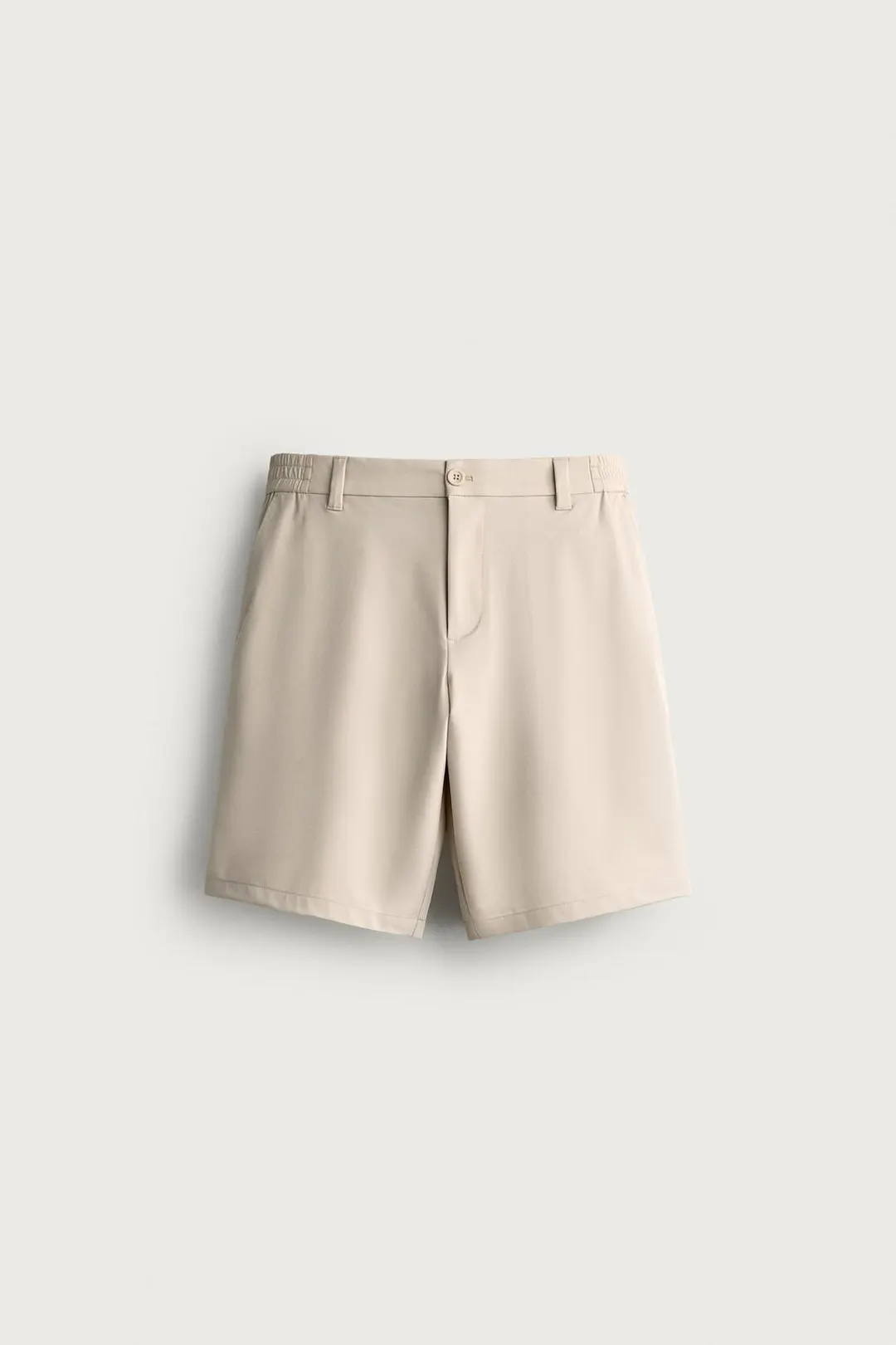 Бермуды из технологичной ткани комфортного кроя, Zara