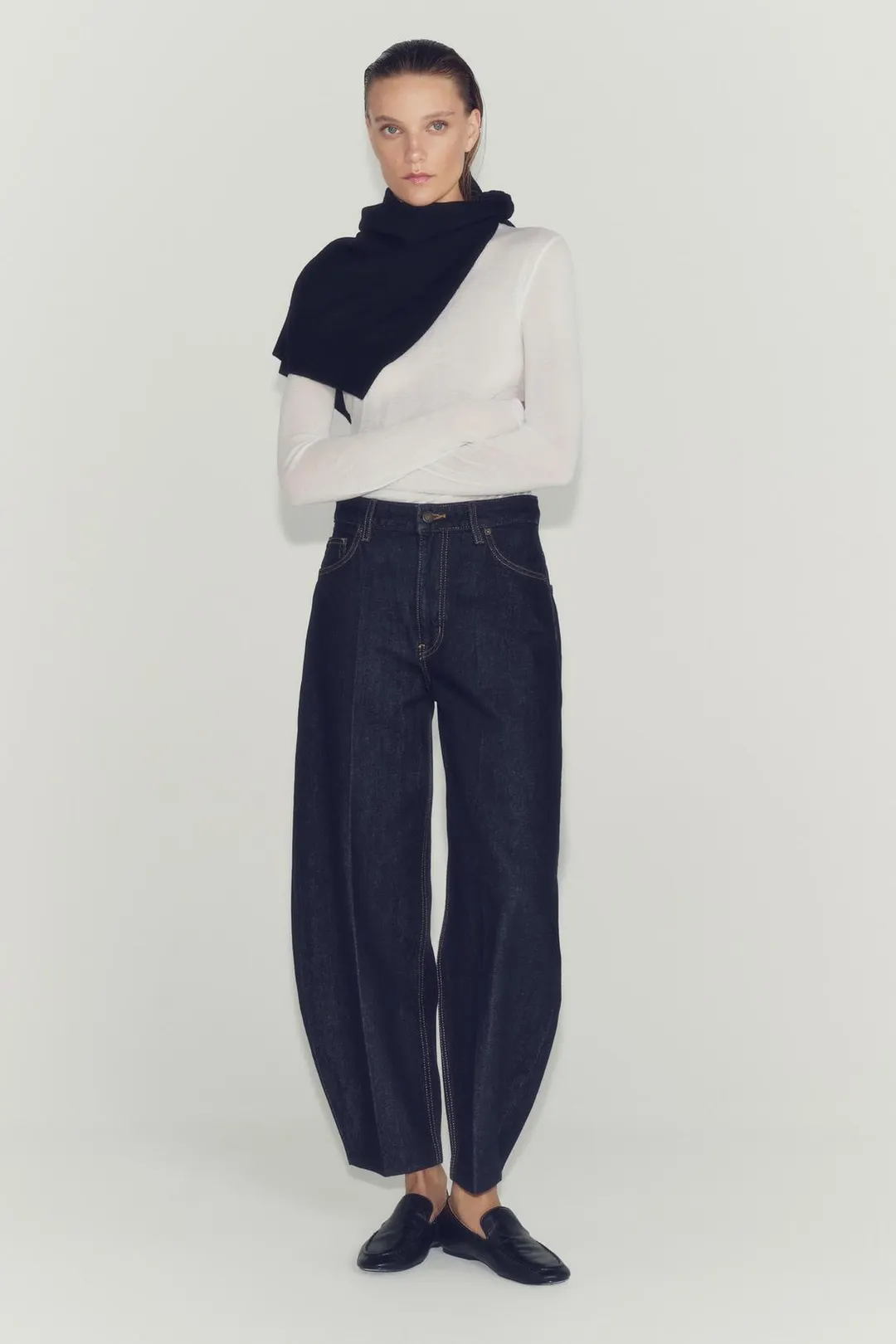 Джинсы ZW Collection зауженного книзу кроя с высокой посадкой, Zara