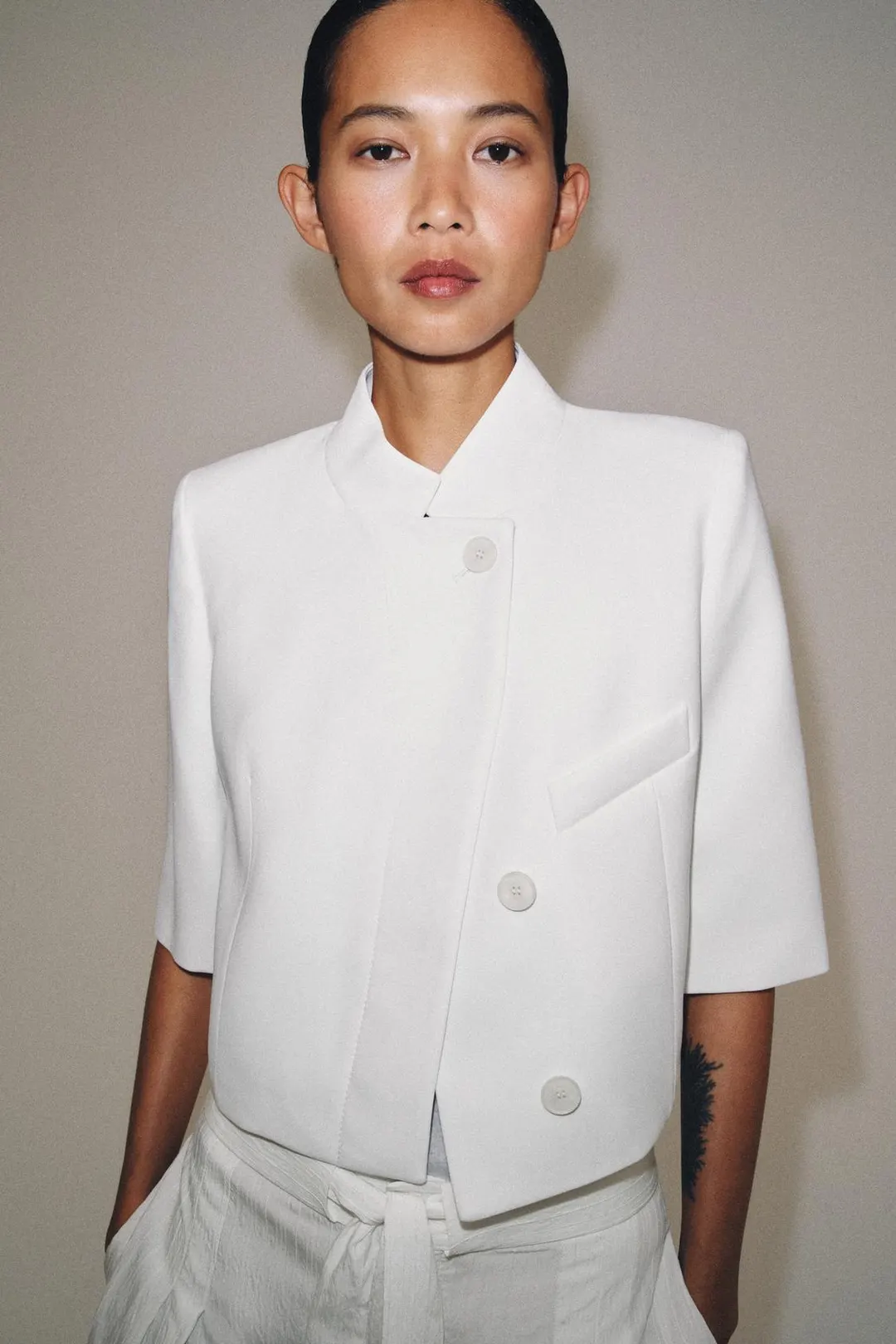 Блейзер укороченный с короткими рукавами ZW Collection, Zara