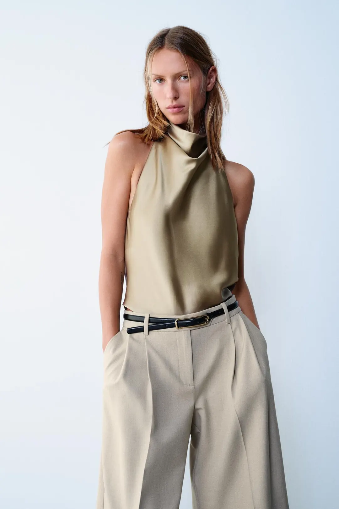 Атласный топ с бретелью халтер, Zara
