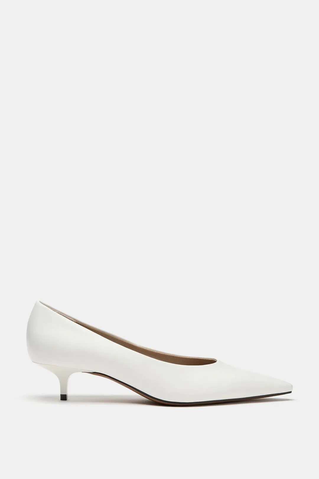 Остроносые туфли на каблуке kitten heel, Zara