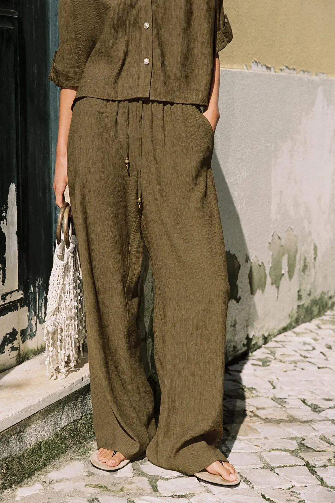 Струящиеся брюки прямого кроя, Zara