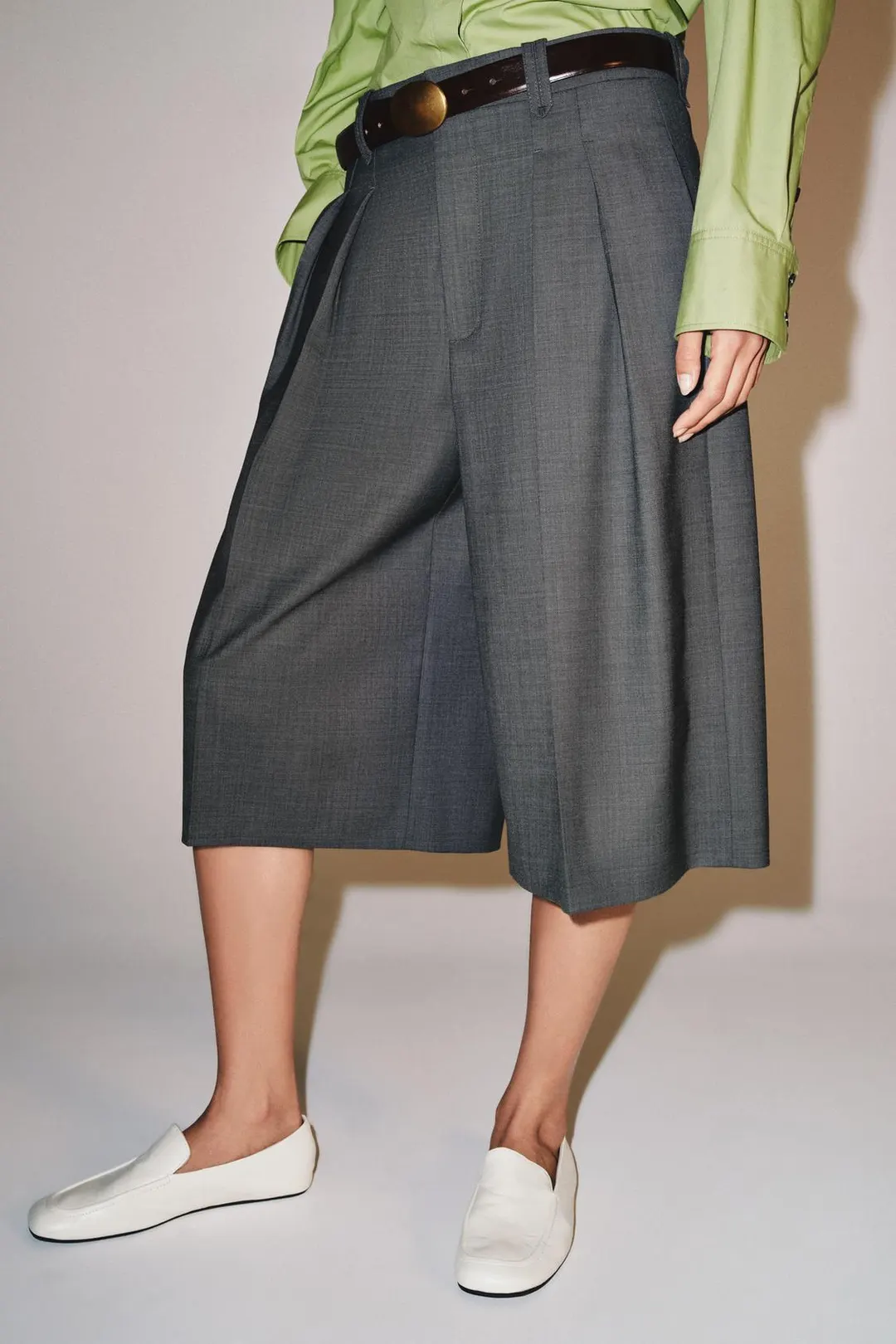Бермуды костюмные из смесовой шерсти ZW Collection, Zara