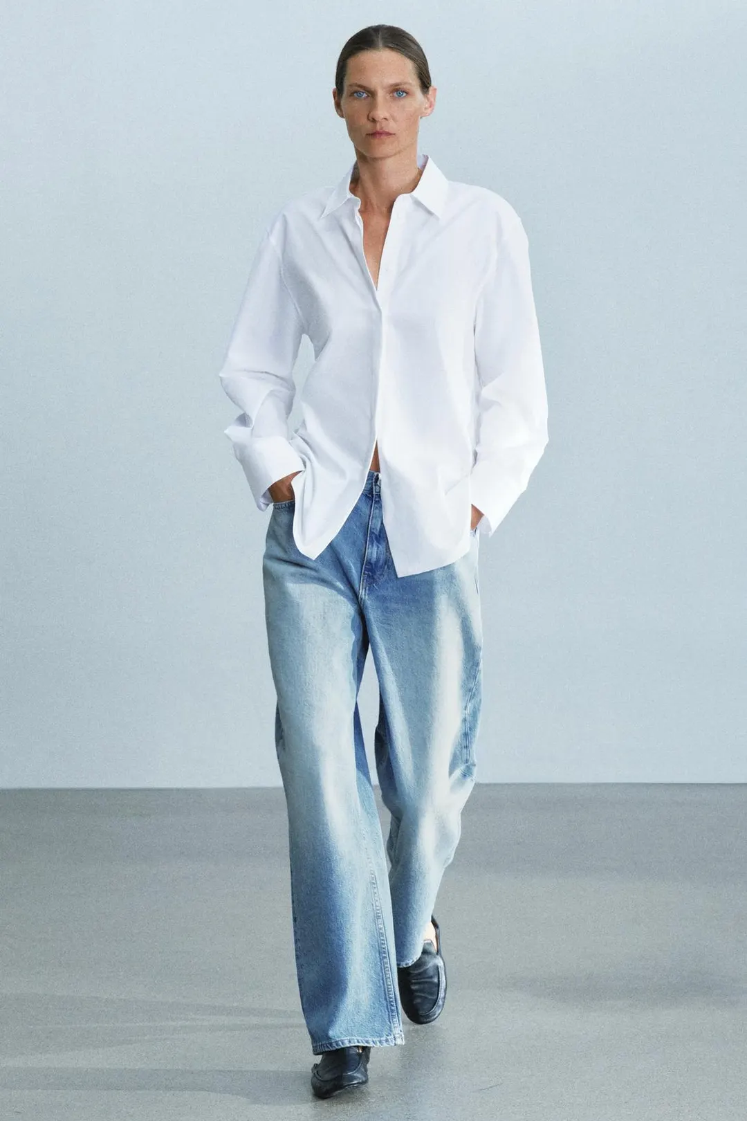 Рубашка однотонная из поплина ZW Collection, Zara