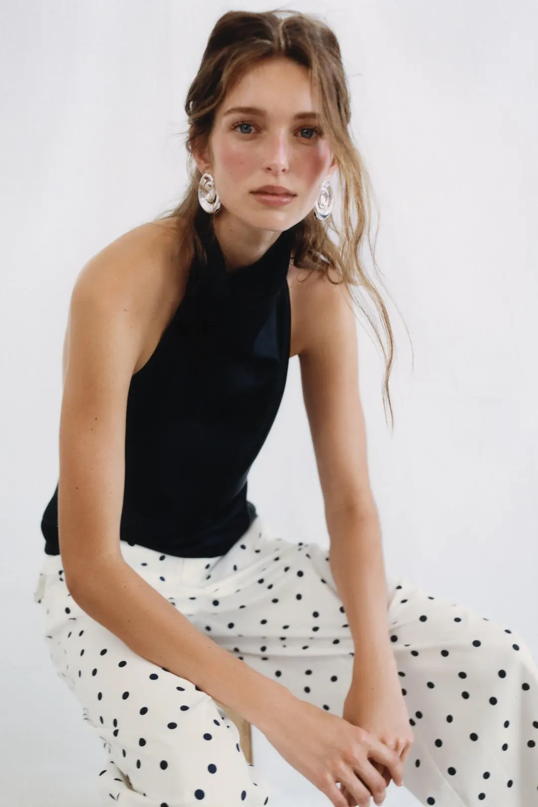 Атласный топ с бретелью халтер, Zara