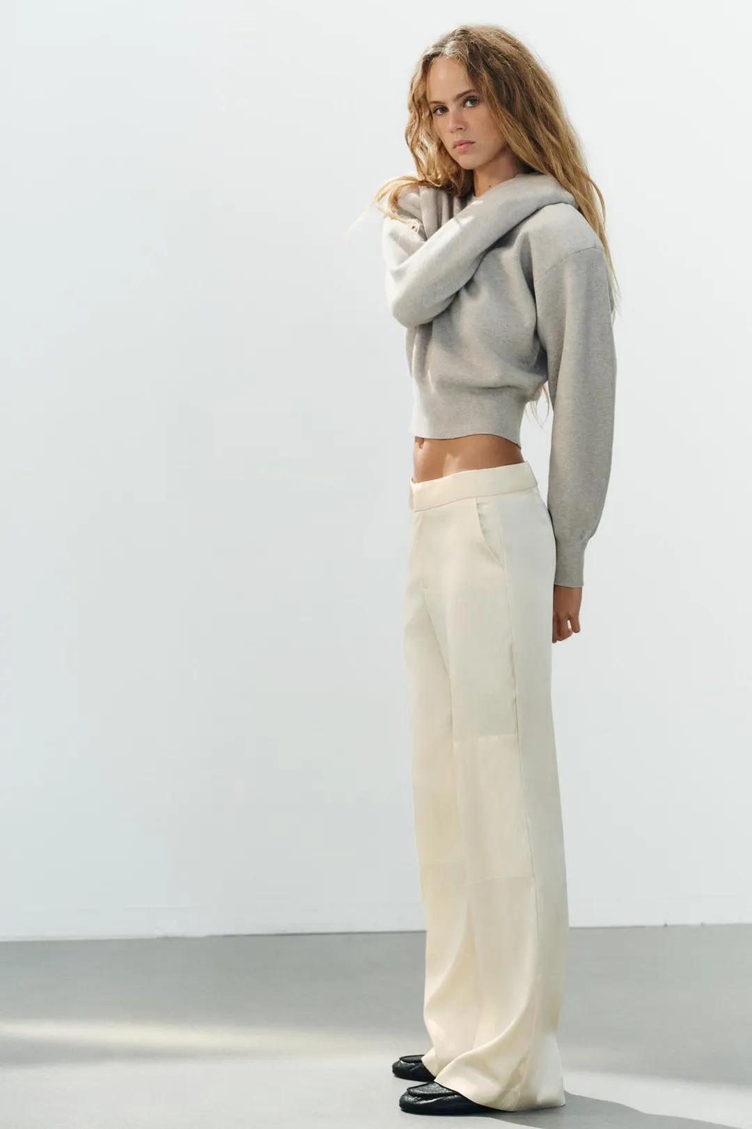Брюки из сатина с контрастными деталями, Zara