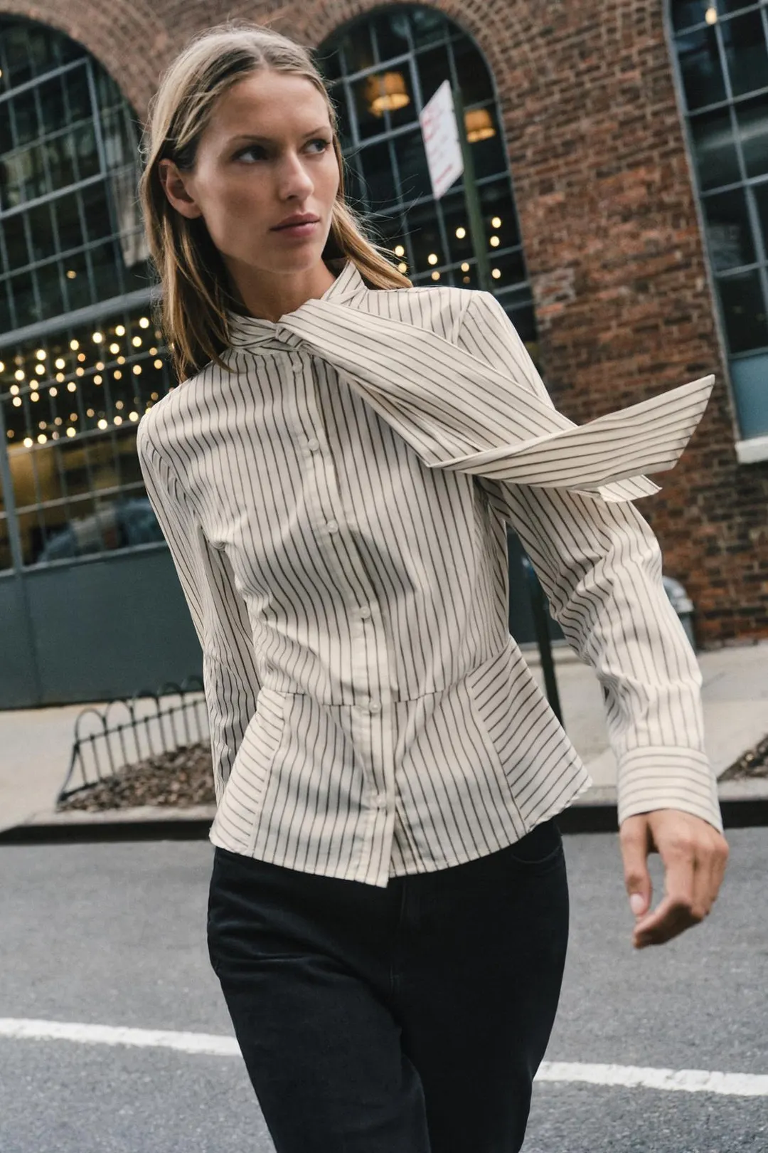 Рубашка с баской и завязкой, Zara