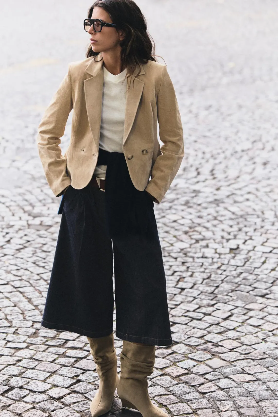 Укороченный кожаный блейзер с подплечниками, Zara