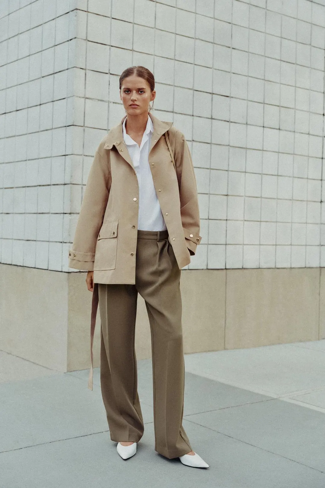 Тренч с высоким воротником и поясом, Zara