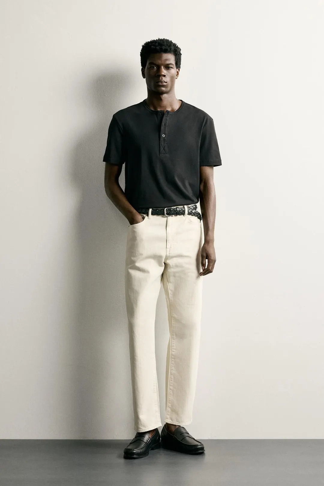 Джинсы облегченные стандартного кроя, Zara
