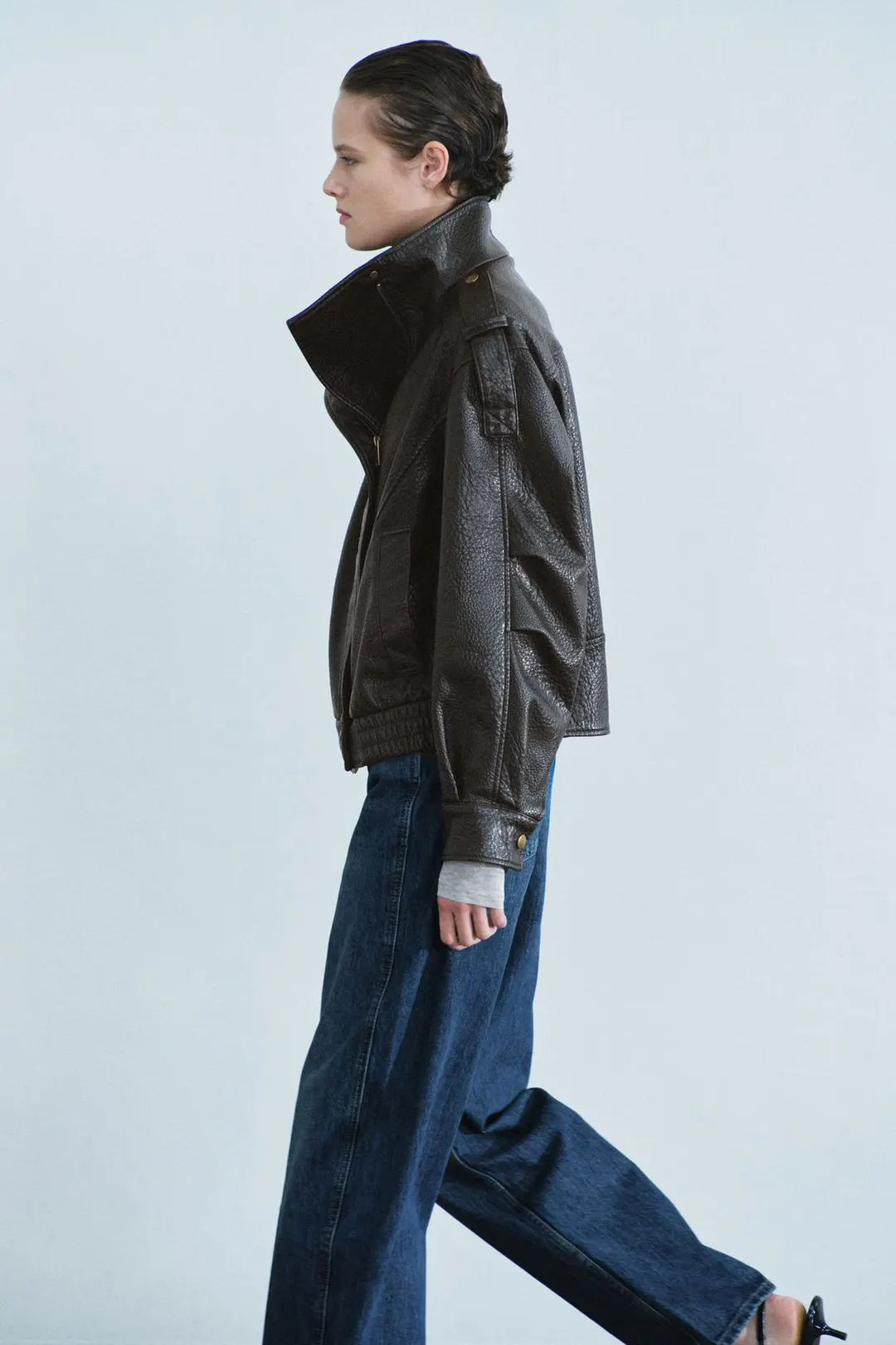 Куртка-бомбер под кожу, Zara