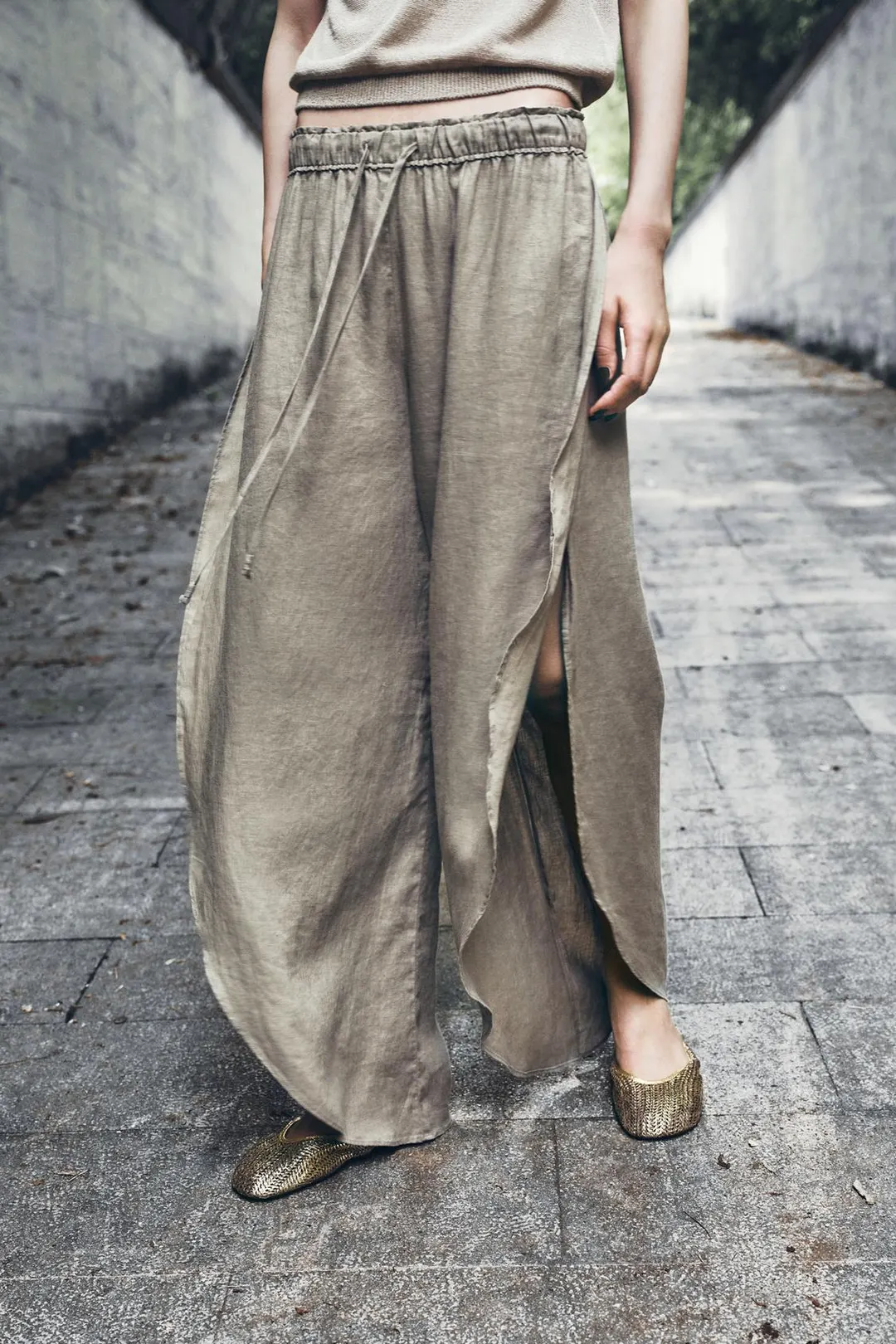 Брюки из 100% льна с разрезами ZW Collection, Zara