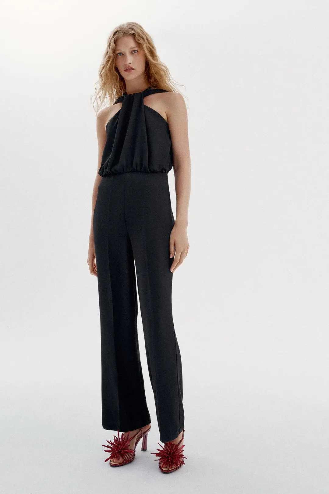 Расклешенный комбинезон с перекрученным воротом, Zara