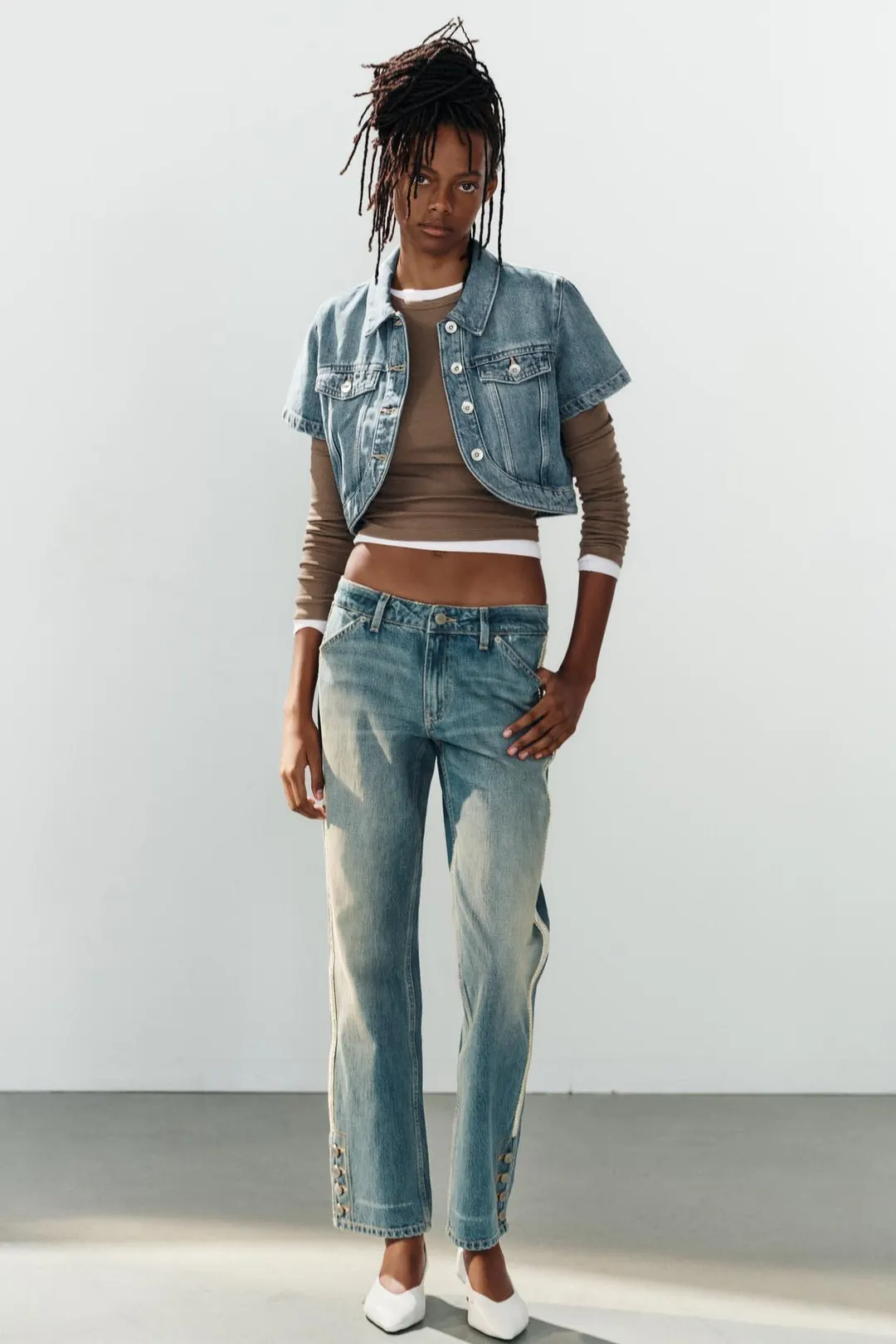 Джинсы прямого кроя со средней посадкой и боковыми полосами TRF, Zara