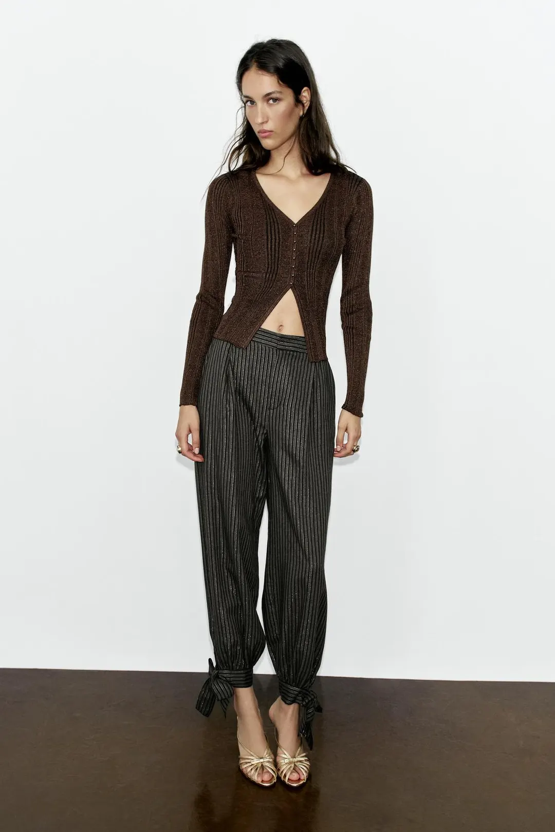 Брюки-саруэл с металлизированной нитью и бантами, Zara