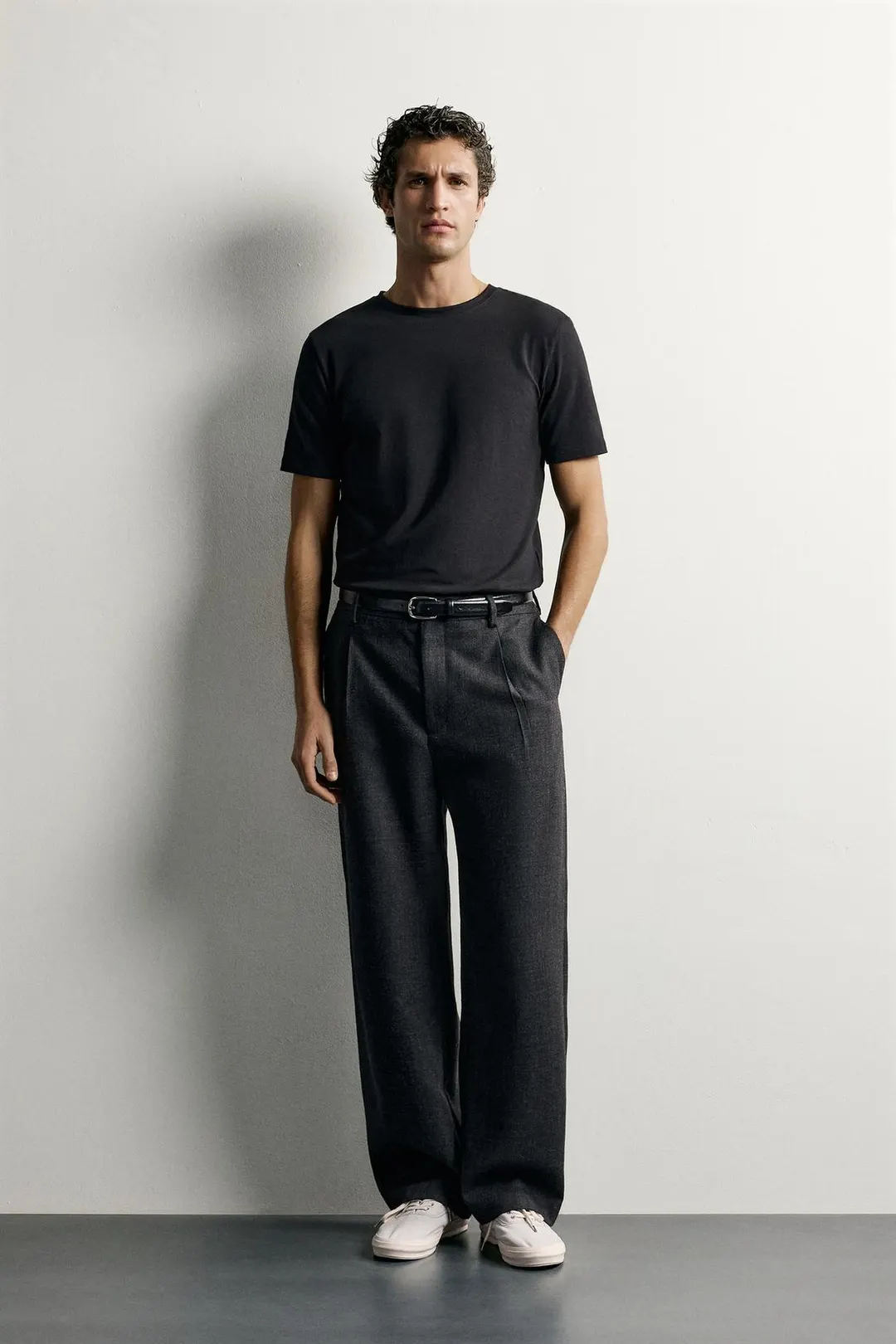 Базовая футболка slim fit /01, Zara