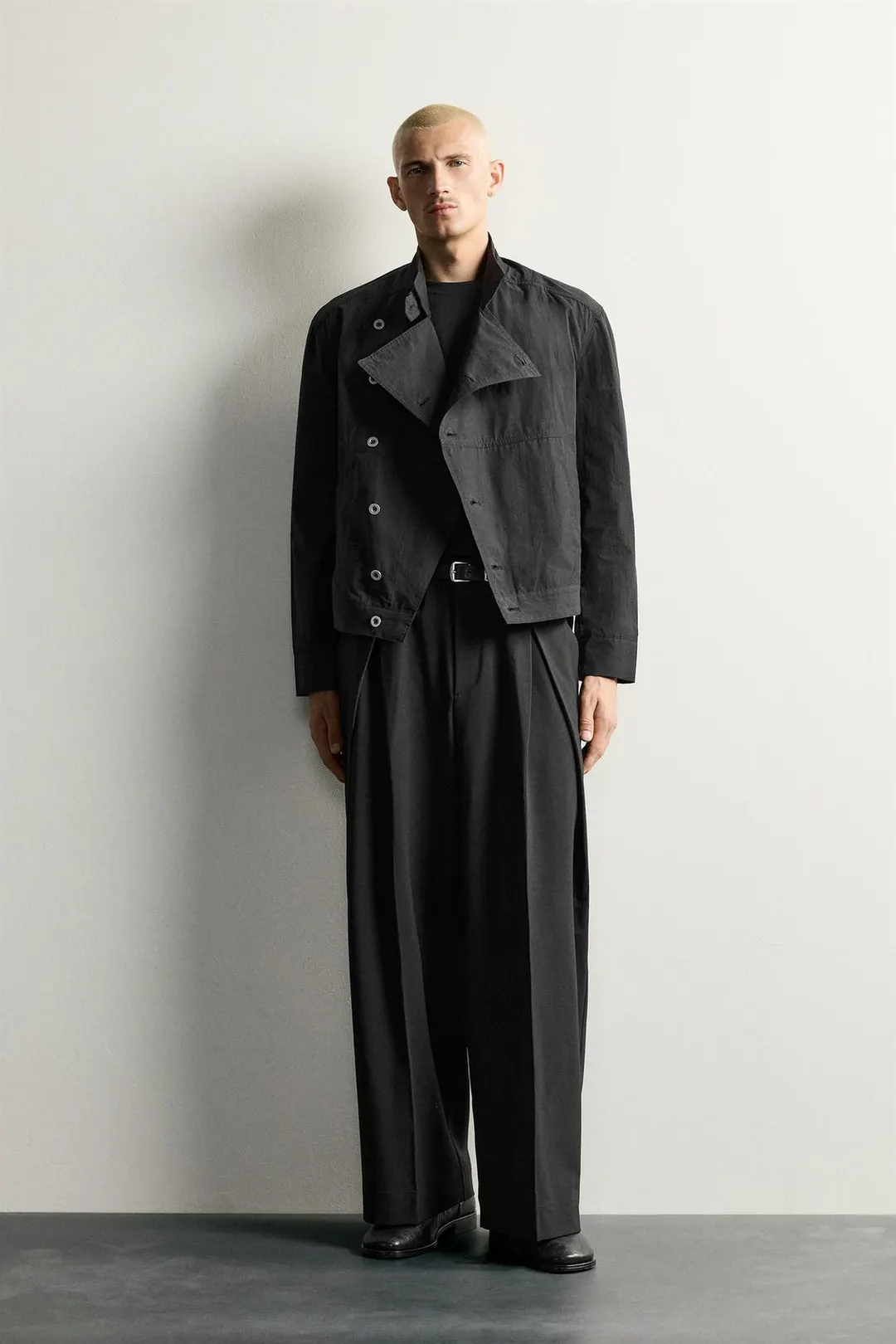 Брюки свободного кроя со складками, Zara