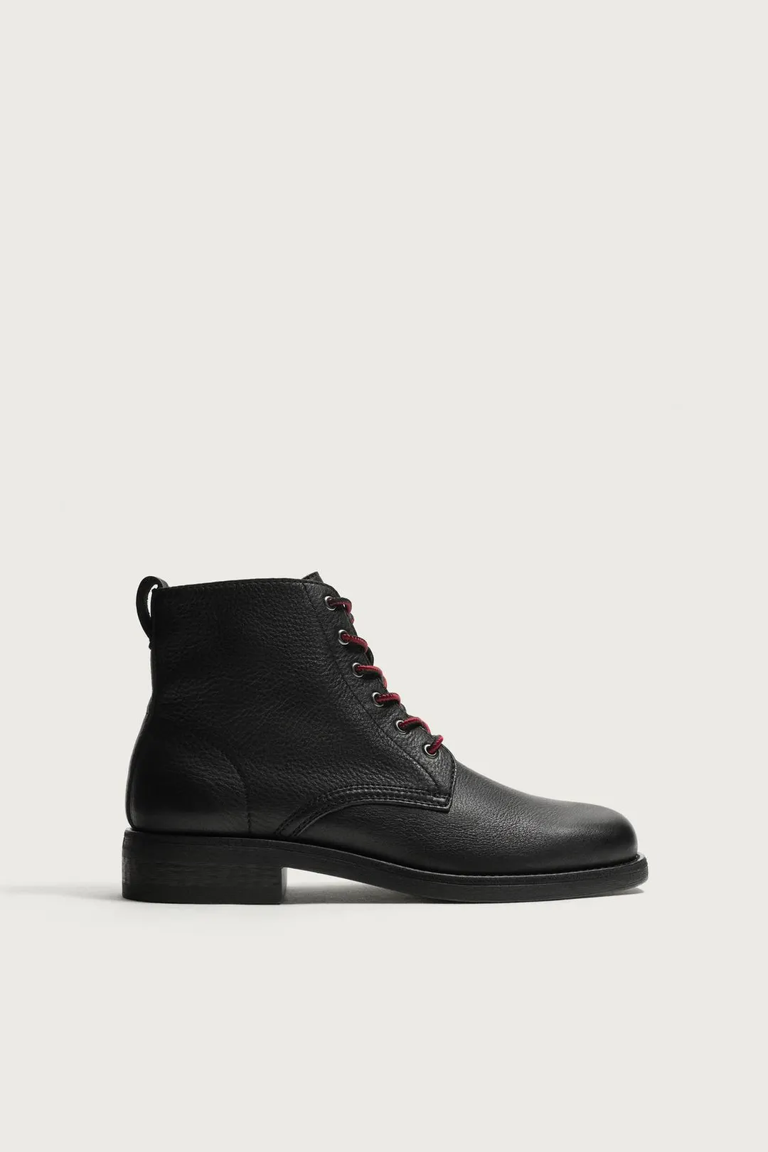 Кожаные ботинки на шнуровке, Zara
