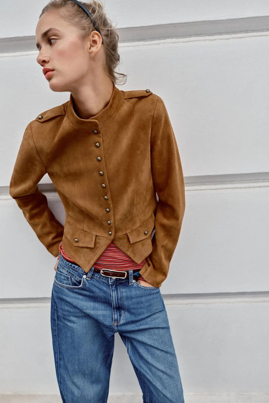 Короткая куртка на пуговицах, Zara