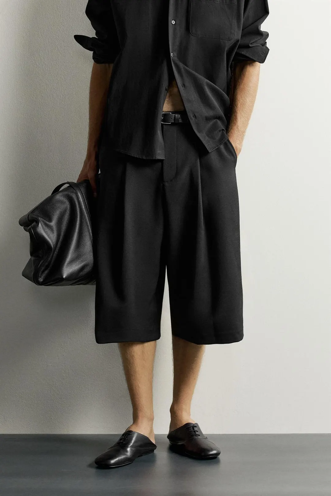 Шорты-бермуды со складками широкого кроя, Zara